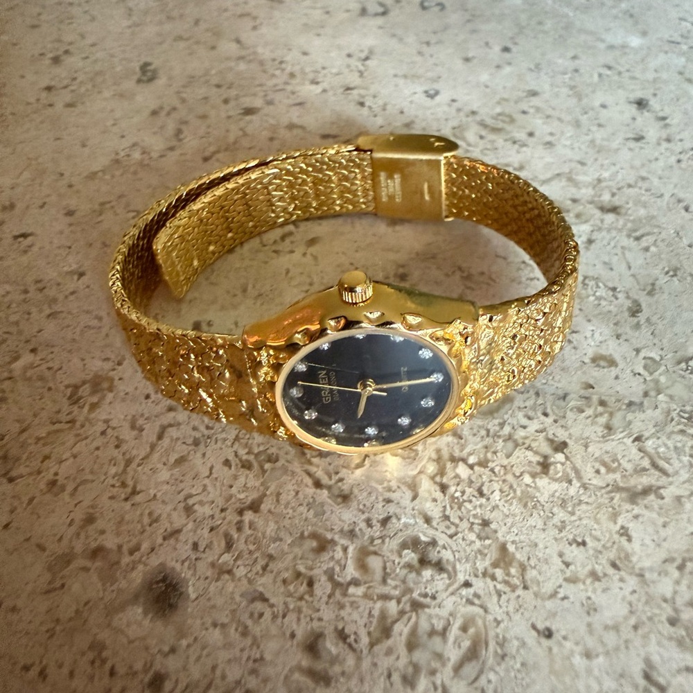 Women’s Gold Gruen Watch - Picture 9 of 13